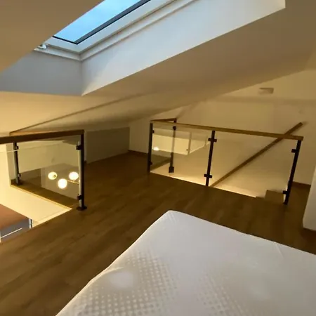 Nowoczesny Apartament Z Antresola Apartament